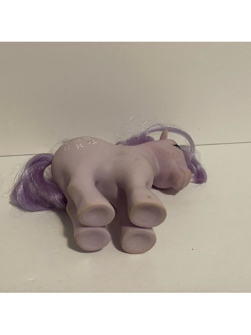 Vintage My Little Pony 1983 G1 Blossom White Flowers Pony Purple Horse MLP - Picture 5 of 7